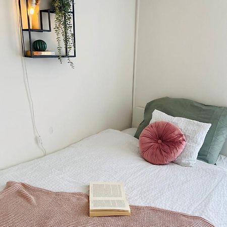 Cozy Studio On The Roof, Next To Incheba Expo Bratislava Exterior foto